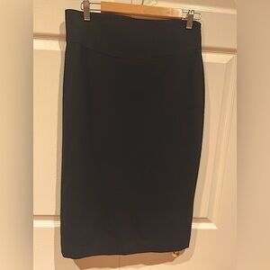 Banana Republic Black label Wool Spandex midi skirt, Size 10